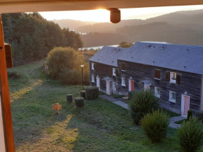 Gîte du Gua des Brasses au bord du lac de la Raviège